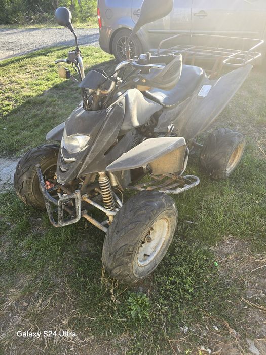Vând atv in stare buna de funcționare