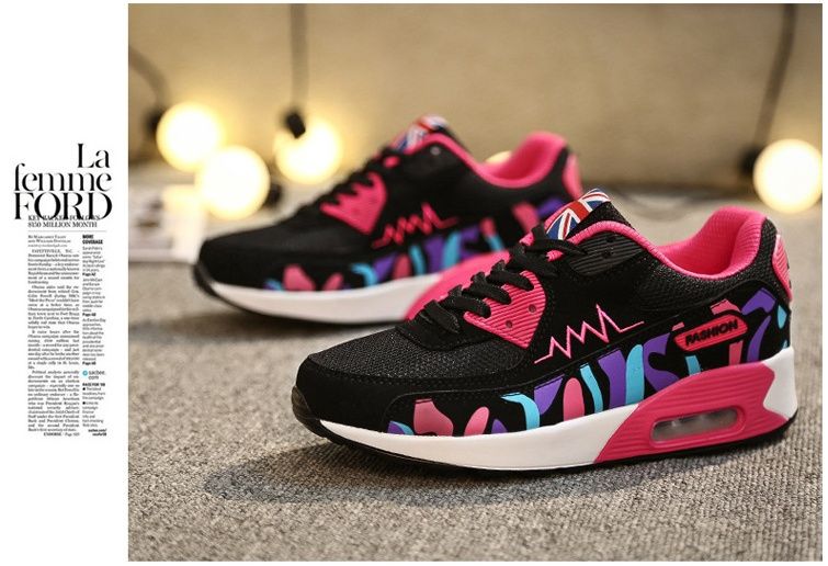 Новые женские кроссовки 37