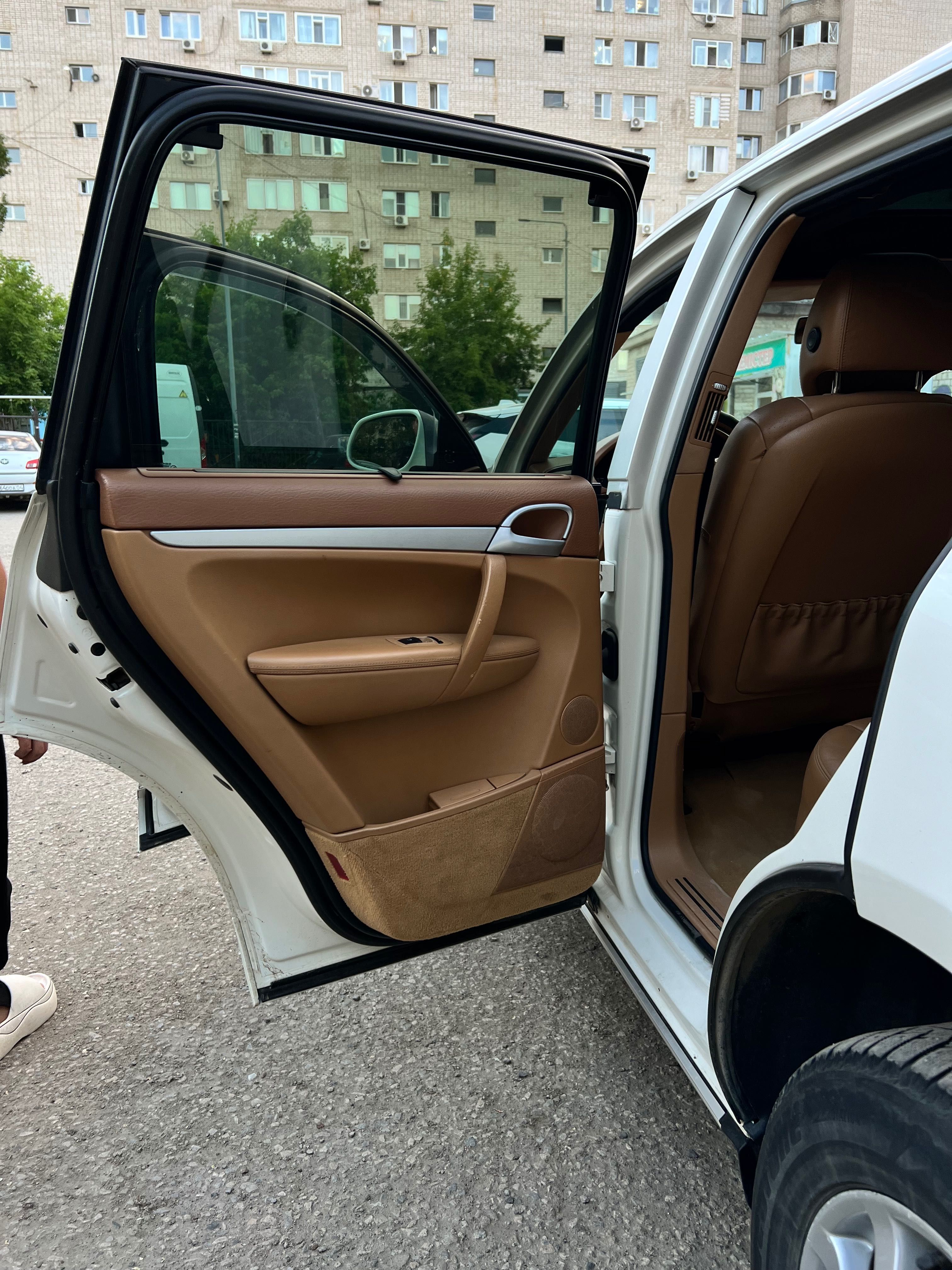 Продаю Porsche cayenne