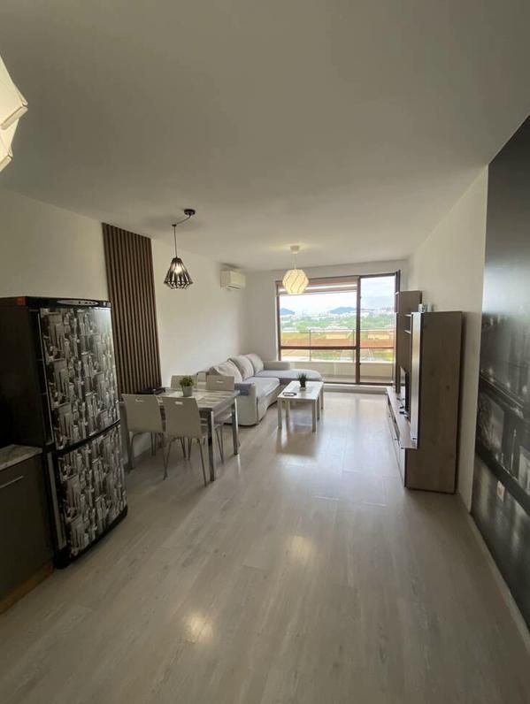 Дава се под наем Тристаен апартамент в Пловдив, Каменица 2 - 92 кв.м за 600 € - Снимка #2