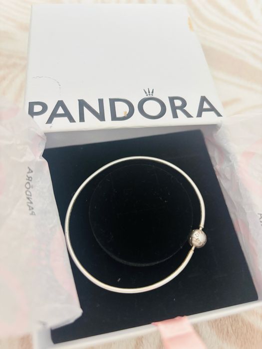 Твърда гривна pandora