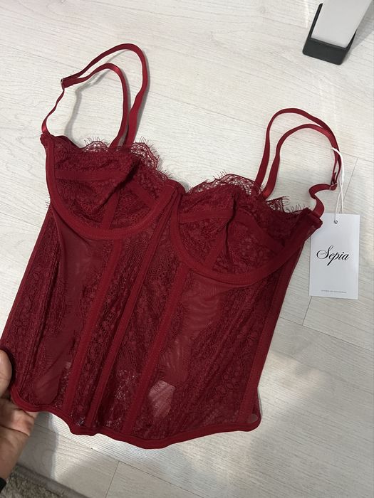 Корсет кружевной