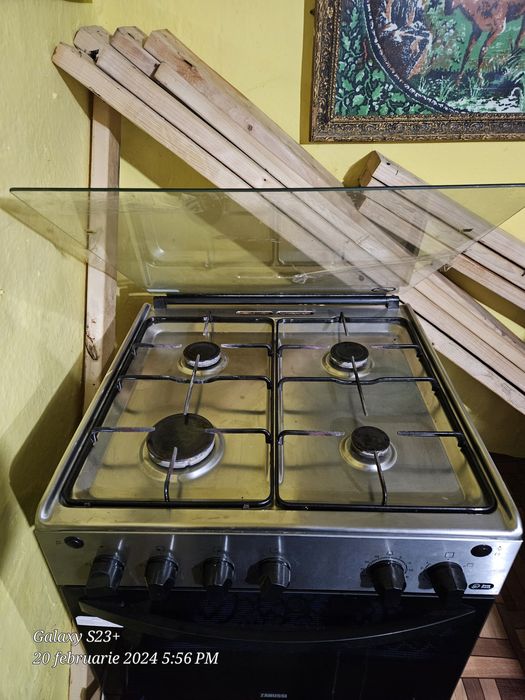 Aragaz zanussi 60x60x85