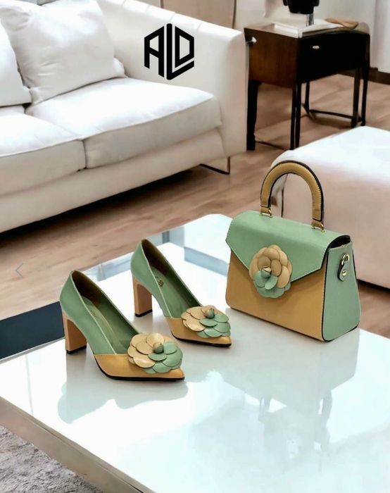 Set pantofi si geanta