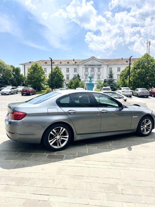 Vând Bmw seria 5 F10 pachet M