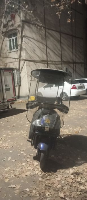 Skuterga zontik va oyoq yopgich kamplekt