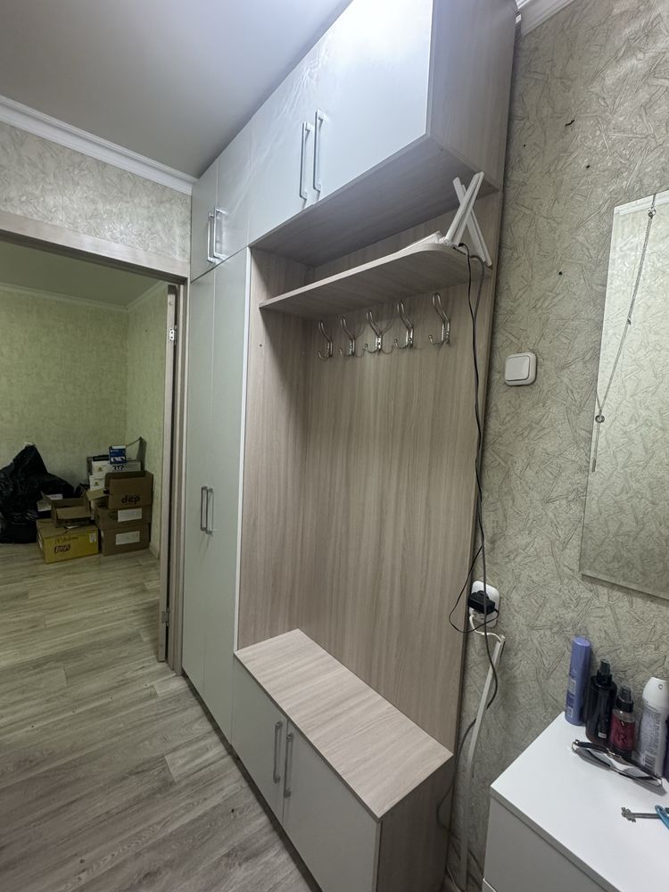 Продам прихожую в отличном состоянии