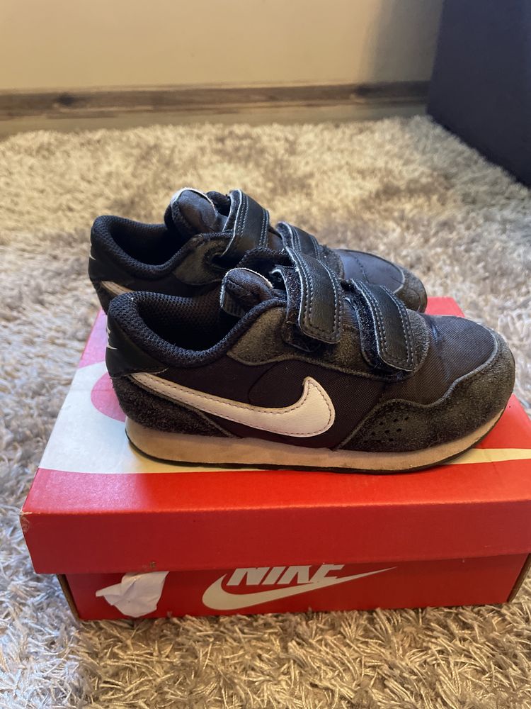 Nike маратонки ЕUR26, 15cm, UK 8,5