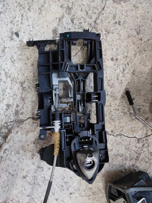Брави брава дръжка дръжки патрон от врата BMW F10 f11 БМВ