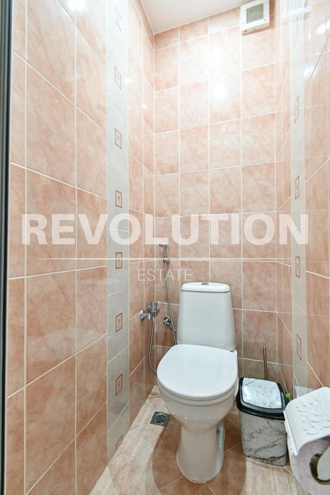 Дава се под наем Тристаен апартамент в София, Младост 1 - 88 кв.м за 700 € - Снимка #7