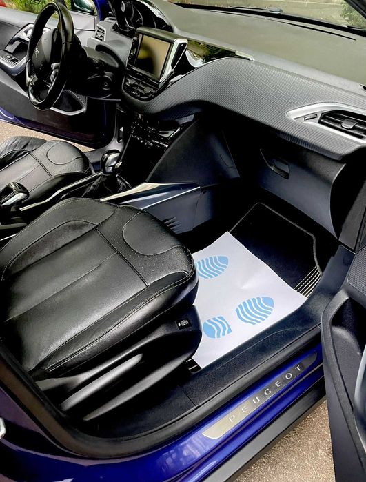 Peugeot 2008 1.2 e-THP Feline Titane