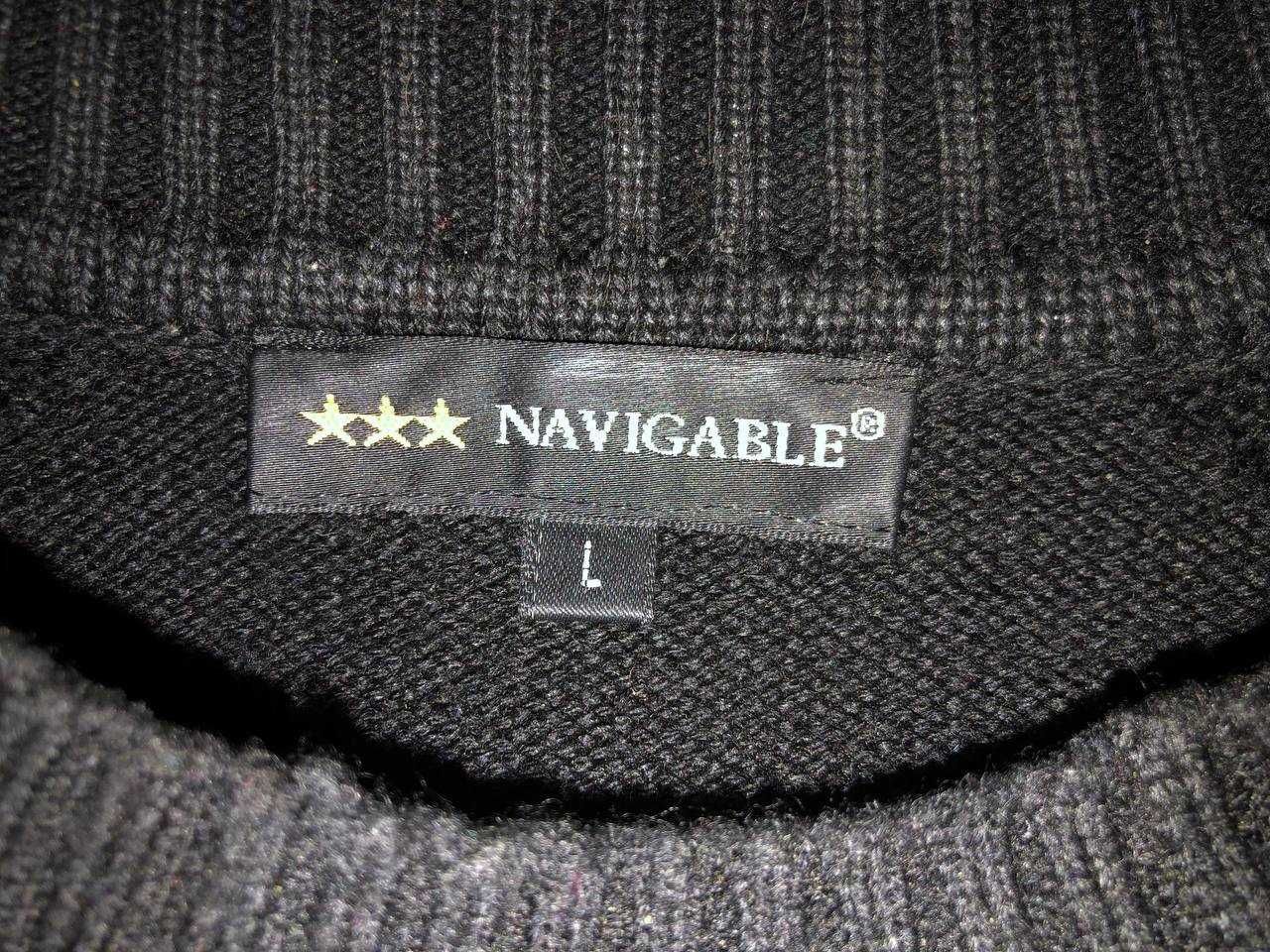 Продается шерстяной свитер в отличном состоянии. Производство Италия