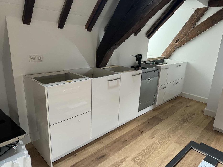 Майстор/Домашни ремонти.