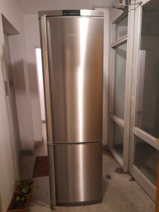 Хладилник с фризер AEG