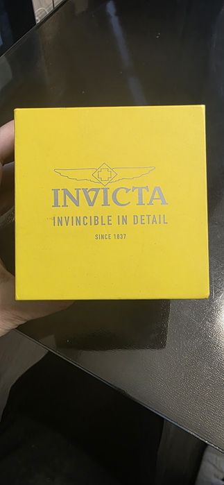 Часы мужские INVICTA