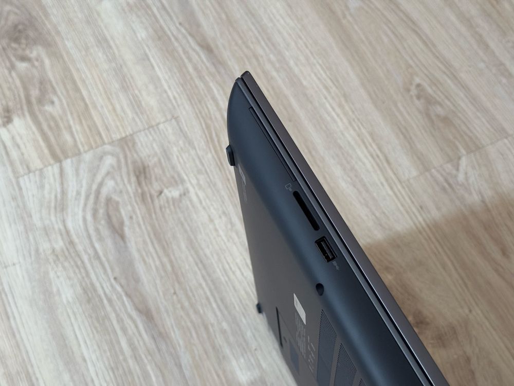 16’QHD+165Hz/i7-13850HX/Tinkpad P16 Gen2/32GB DDR5/1TB SSD/RTX A1000