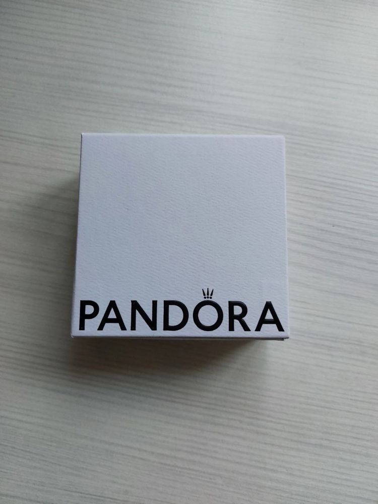 Продам новый браслет Pandora!