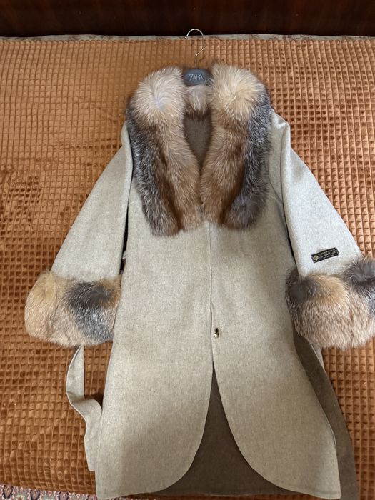 Palton Alpaca cu blana natirala de vulpe