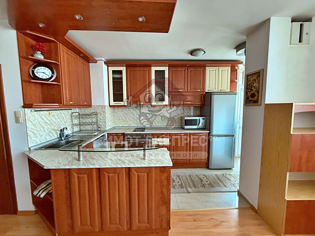 Дава се под наем Двустаен апартамент в Асеновград - 60 кв.м за 280.5 € - Снимка #3