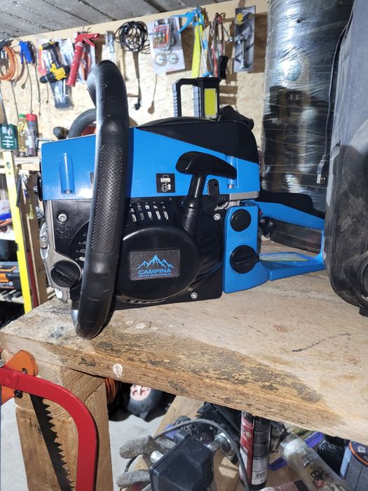 Vând drujbe pentru piese