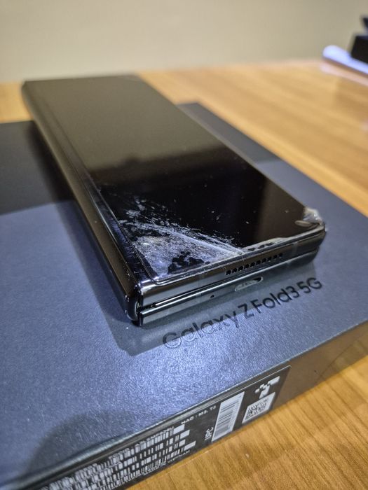 Samsung Galaxy Z Fold 3 5G