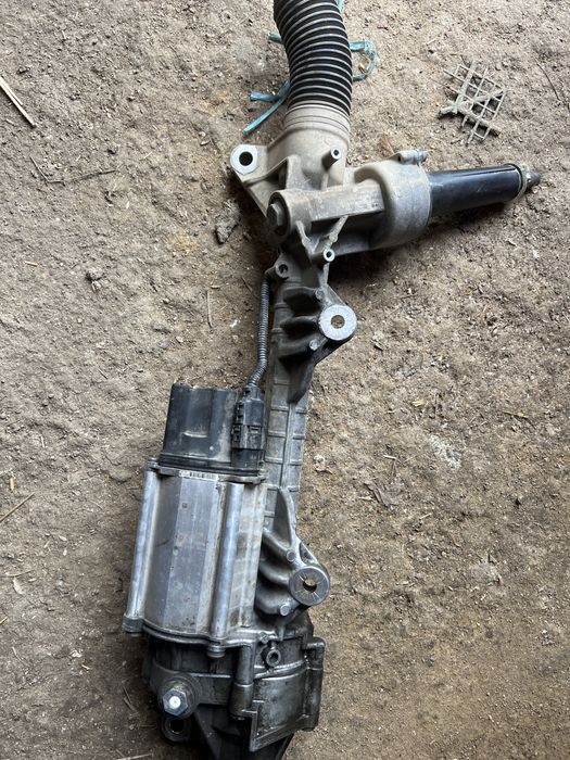 Vand caseta directie bmw f10