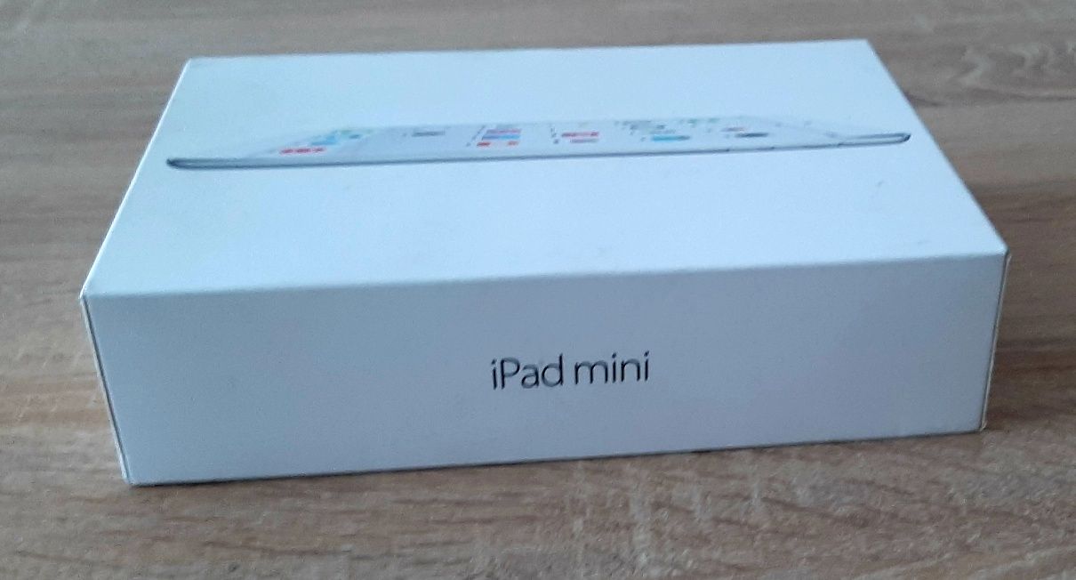 Празна кутия за IPAD MINI