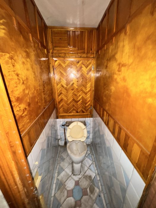 3/1/5 Карасу-1 , 78 м.кв,,90.000 $ 1-я линия ! идеально под бизнес!