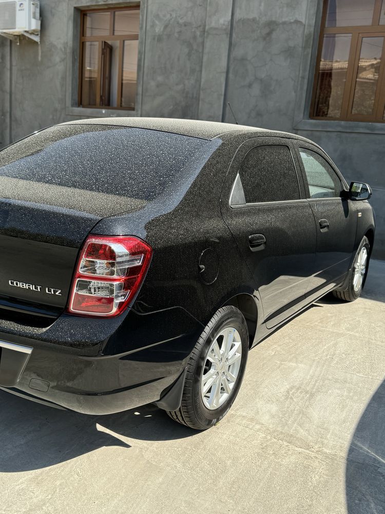 Cobalt qora 2023 avtamat 5000 km yurgan