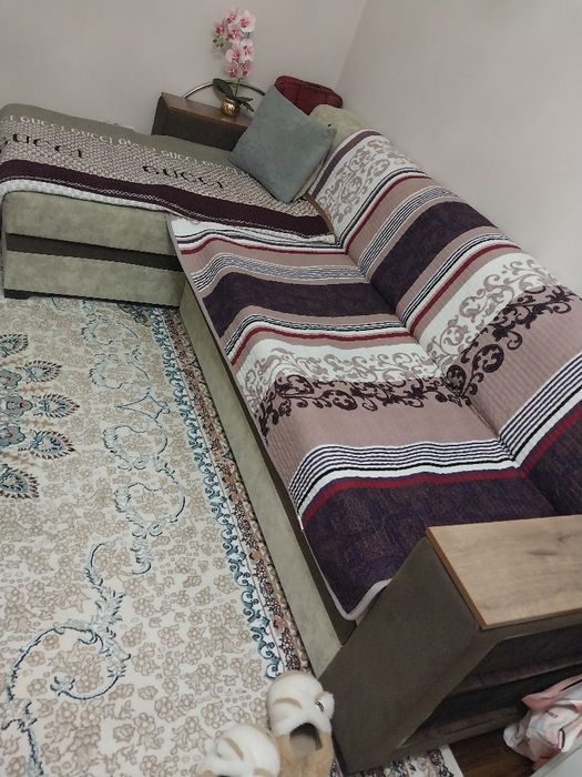 Диван уголок  раскладной .