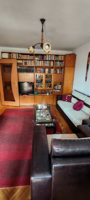 Vând apartament cu 3 camere in Cluj-Napoca