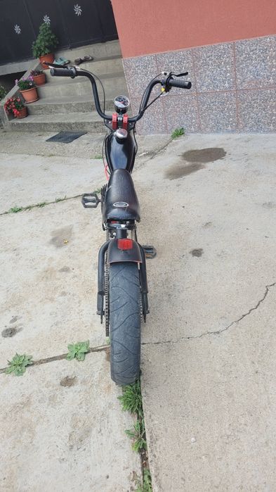Bicicleta Chopper cu motor