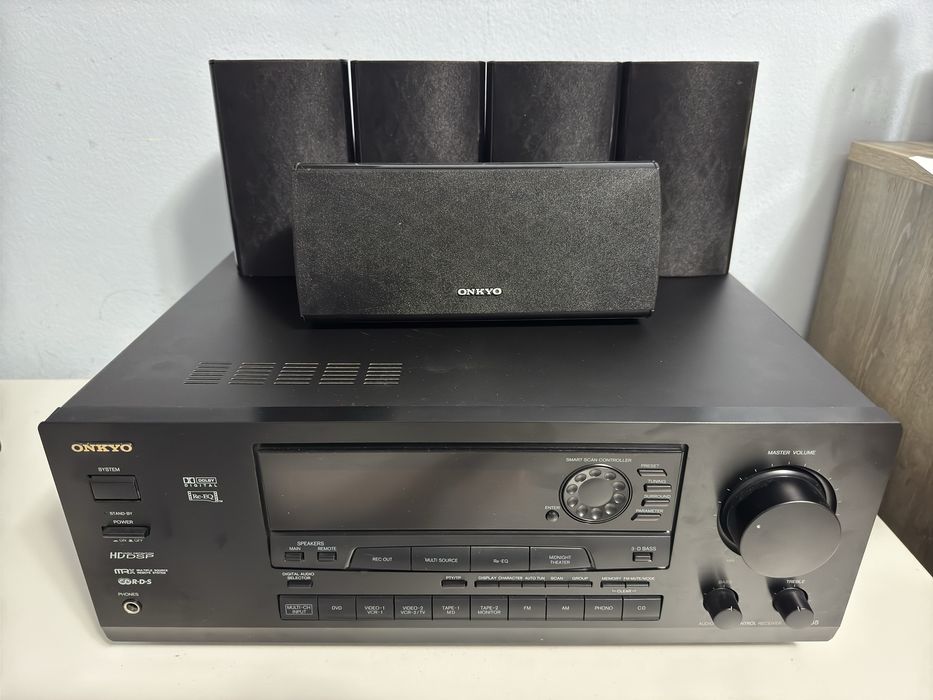 Sistem Home Cinema:Onkyo TX-DS555 7.1 cu 5 boxe + subwoofer