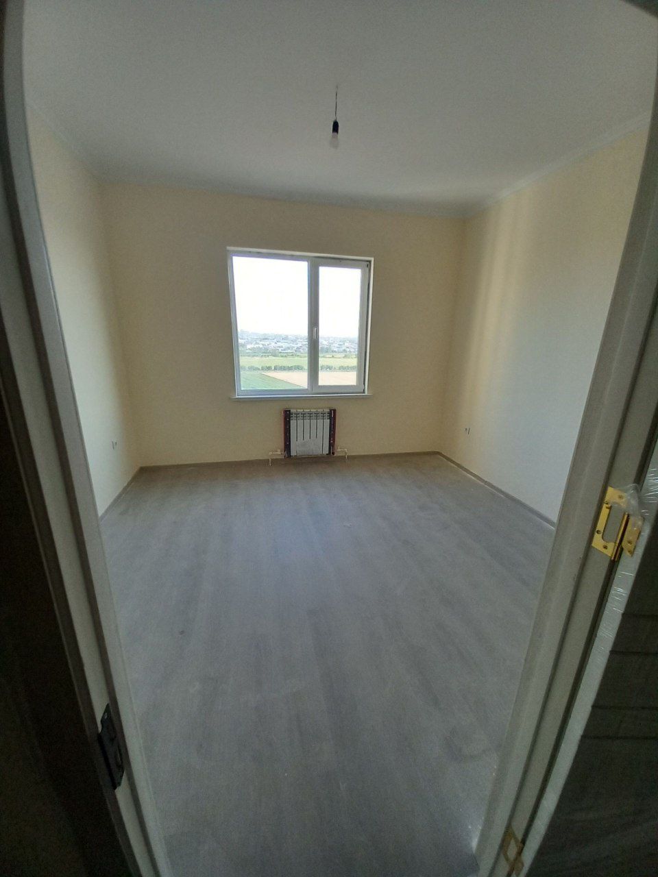 Sotiladi 2 xonali motridda