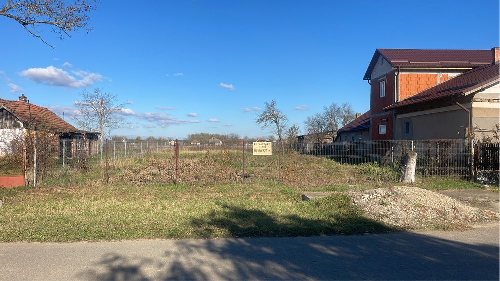 Teren intravilan 3200 mp, Oar, front 16,8 m; utilitati la poarta