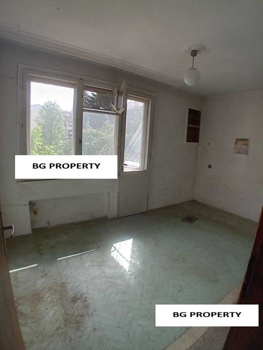 Продава се Четиристаен апартамент в София, Лозенец - 123 кв.м за 2927 €/кв.м - Снимка #1