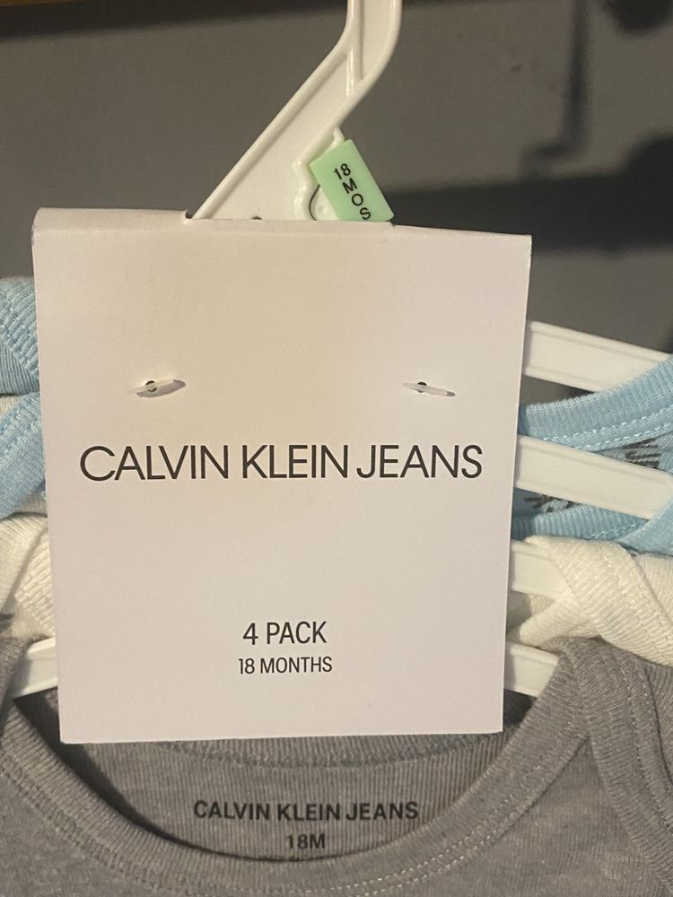 Set 4 body Calvin Klein bebe 86 92 copii baiat