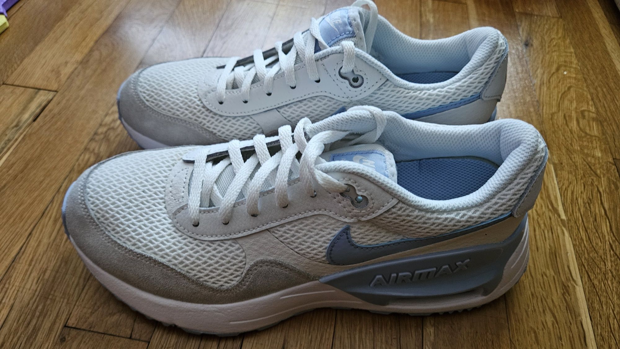 Дамски маратонки Nike Air Max