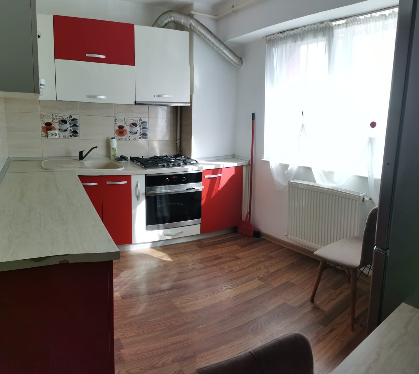 Apartament 3 camere cu parcare inclusa