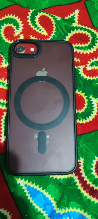 Продам айфон 8 в хорошем состоянии