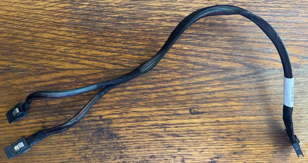 Controller RAID HP Smart Array P440 2GB FBWC + cablu SAS original