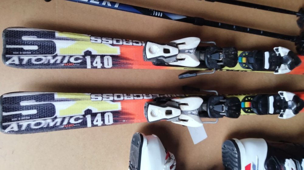 Schiuri Atomic 140 cm