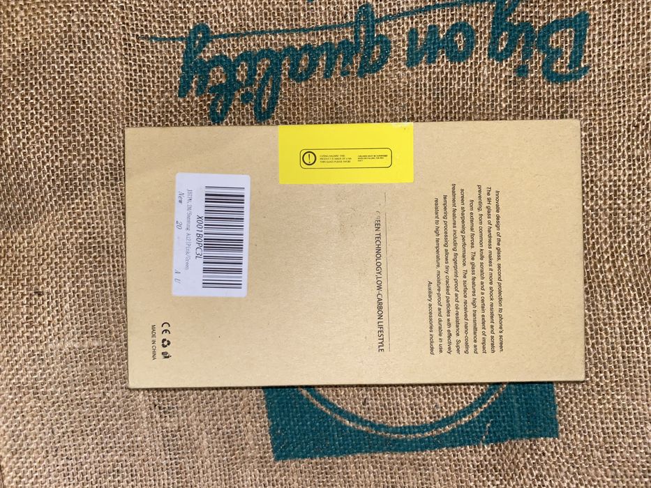 Huse pentru diferite telefoane