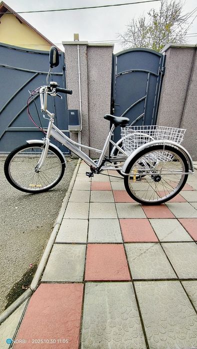Vând tricicletă adulț