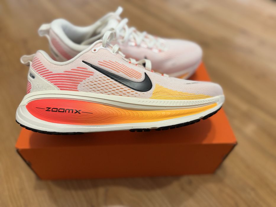 Маратонки за тичане Nike Vomero 18
