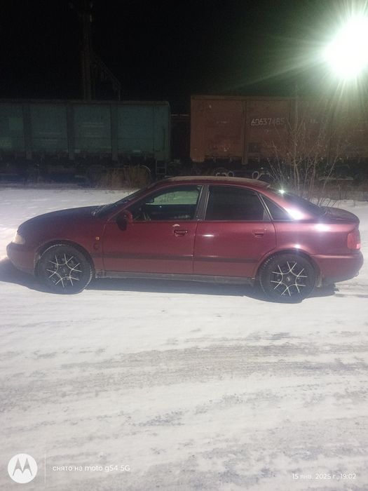 Продам Ауди А4 В5 1998год 1,6