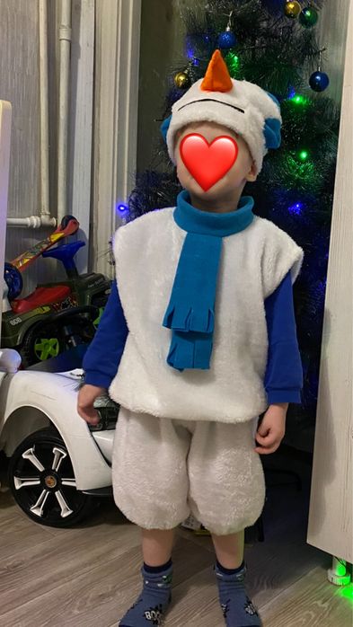 Новогодний костюм снеговика