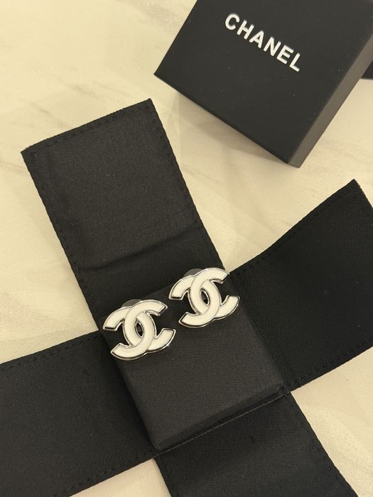 Гвоздики (серьги) Chanel