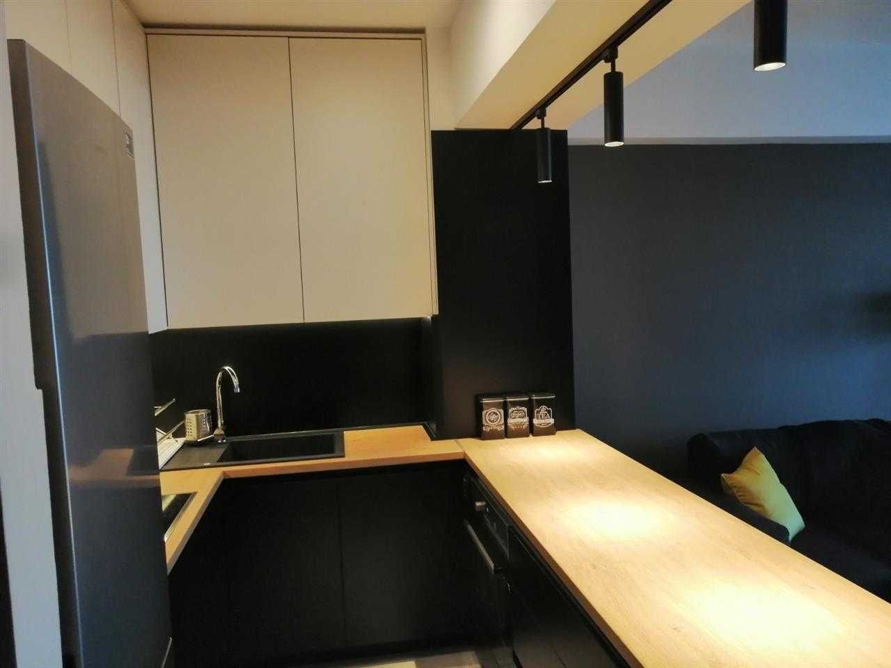 Дава се под наем Двустаен апартамент в Бургас, Център - 43 кв.м за 224.4 € - Снимка #2