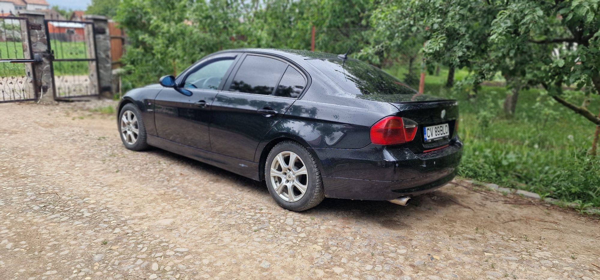 Vând bmw e90 163cai